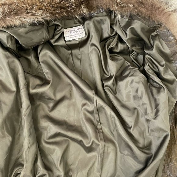 Northern Lights Bloomingdale's Fox Fur Collar Tooled Leather Jacket Small - Picture 8 of 10